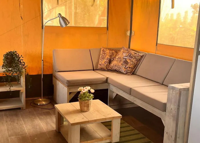 Glampingtent De Deiling, De Woudhaven *